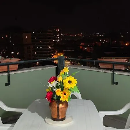 Apartamento Aurora Appartamento, Intero Di 105 Mq