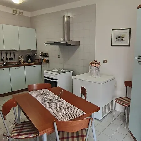 Apartamento Aurora Appartamento, Intero Di 105 Mq Terni