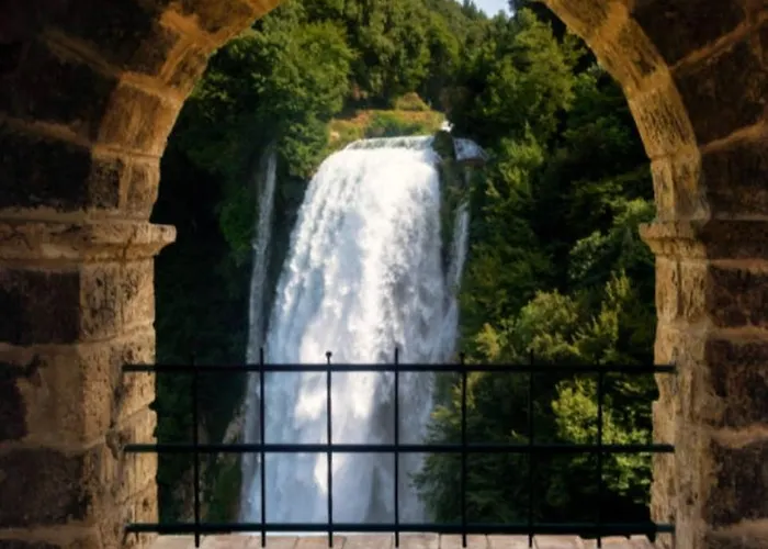 Aurora Appartamento, Intero Di 105 Mq * Terni